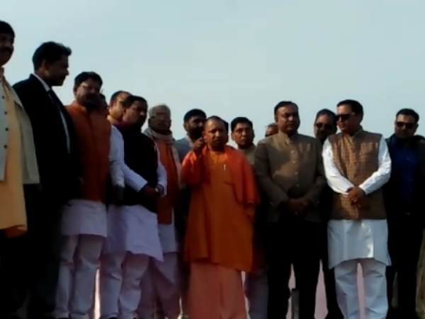 CM Yogi visit in Agra a youth breaches security CM Yogi visit in Agra a youth breaches security