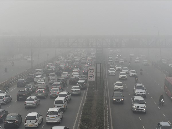 दिल्ली-एनसीआर में फिर बढ़ी ठंड दिल्ली-एनसीआर में फिर बढ़ी ठंड