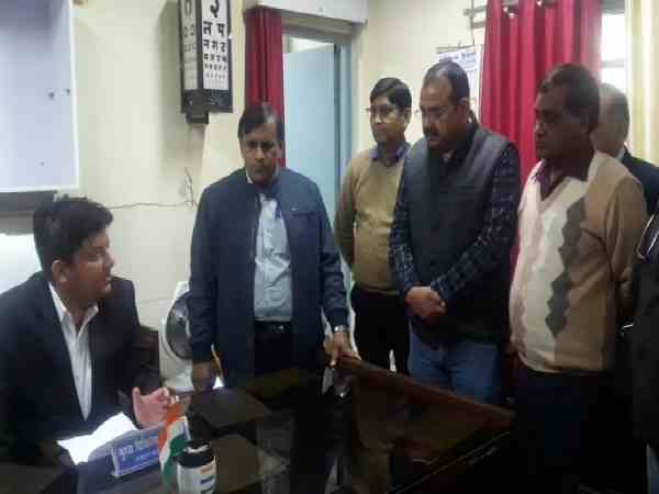 डॉक्टरों ने किया इस्तीफे का ऐलान