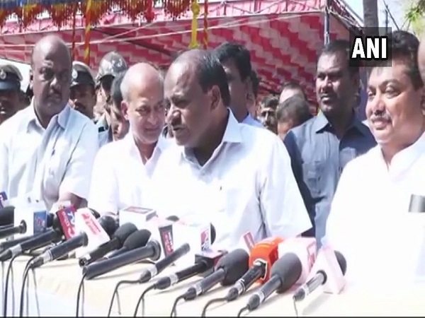 कुमारस्वामी बोले- तीनों विधायक उनके संपर्क में, सरकार को कोई खतरा नहीं