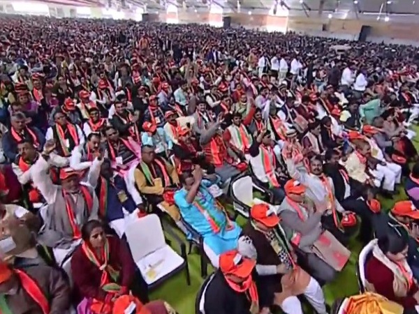 'स्वयं से बड़ा दल और दल से बड़ा देश' 'स्वयं से बड़ा दल और दल से बड़ा देश'