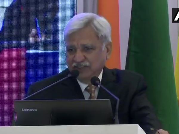 सबको सुनने को तैयार लेकिन बैलेट की वापसी नहीं