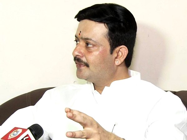 घर की मालकिन बनना चाहती थी संदिग्ध युवती घर की मालकिन बनना चाहती थी संदिग्ध युवती