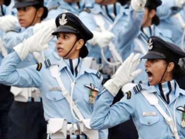 स्क्वाड्रन लीडर स्नेहा शेखावत (Squadron Leader Sneha Shekhawat) 