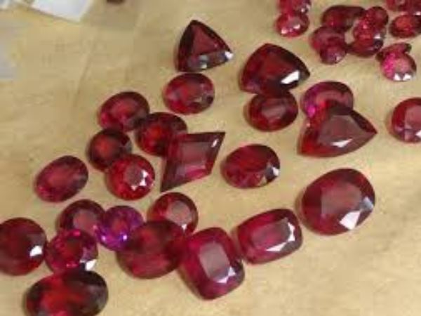 गारनेट पहनने के लाभ