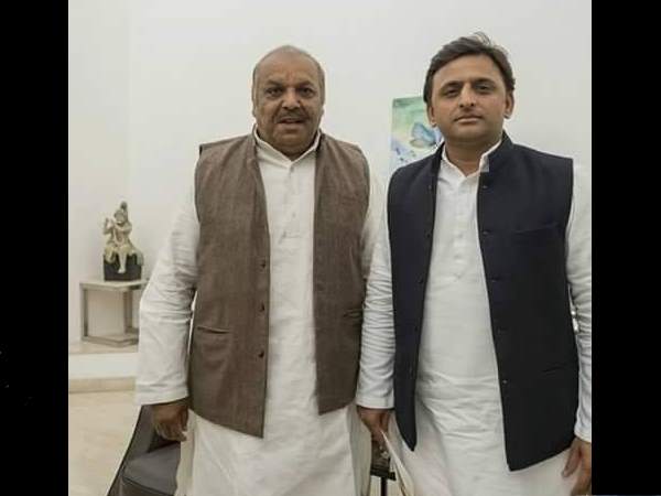 SP demanded congress govt should build cow farms in MP SP demanded congress govt should build cow farms in MP