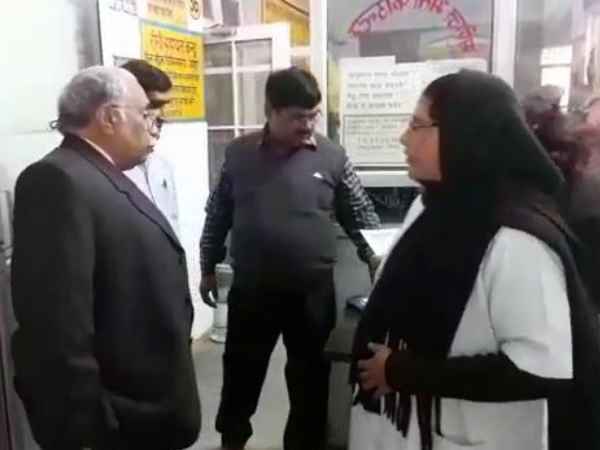 newborn stolen from lady hospital in gonda newborn stolen from lady hospital in gonda