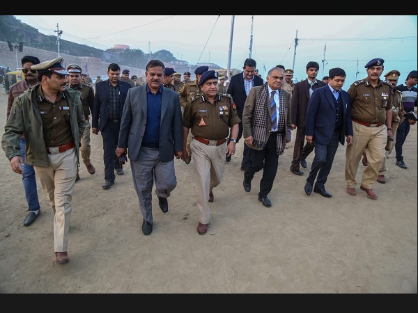 आतं​कियों के घूमने की बात कह फोन कर लिया स्विच ऑफ