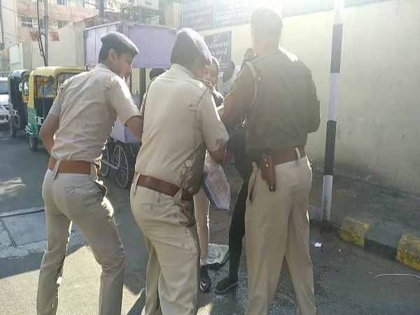 In Rajkot land dispute, the woman and her son try to self-effacement