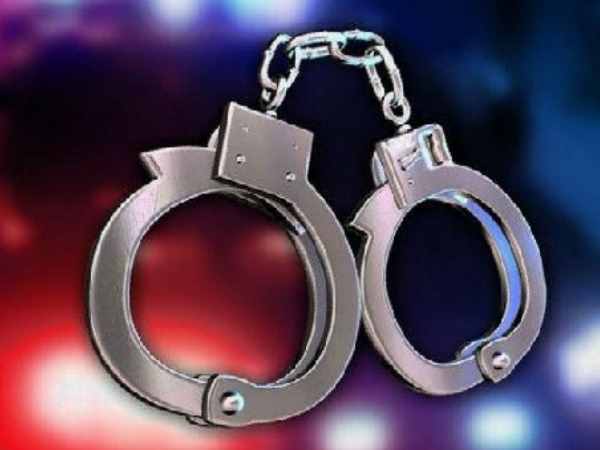 धीरज उन बेटियों के यहां रहकर ही खेती-बाड़ी करता था