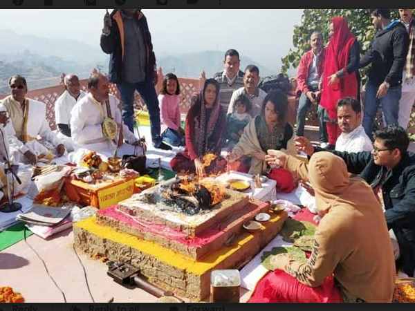 'किसी खान की जरूरत नहीं है'