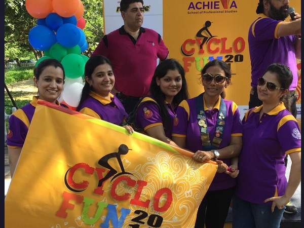 सीरियाई बांग्लादेशियों ने भी दौड़ाईं सा​इकिलें