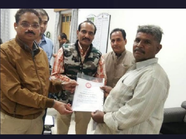 Train Accident escaped in Rajkot due to alertness of villager Train Accident escaped in Rajkot due to alertness of villager