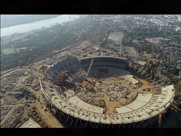 बैठ सकेंगे एक लाख से ज्यादा दर्शक बैठ सकेंगे एक लाख से ज्यादा दर्शक