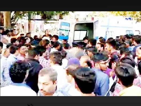 Rajkot : girl dies due to accident, dumper hit her activa