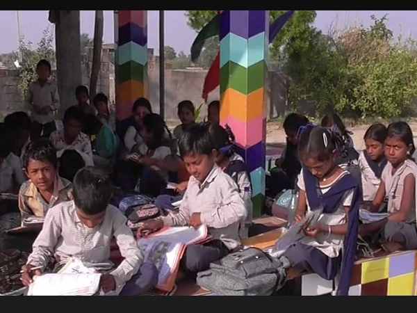 मगर, किसी के पास नहीं जवाब मगर, किसी के पास नहीं जवाब