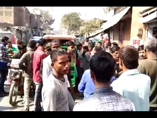 Students injured when boundry of roof of school fell in Farrukhabad