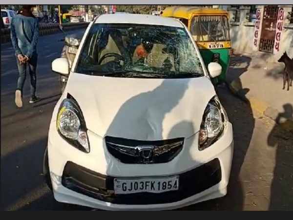 बीसीए का कोर्स कर रही थीं युवती