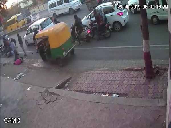 तीसरी छात्रा ने नहीं की जरा भी देर