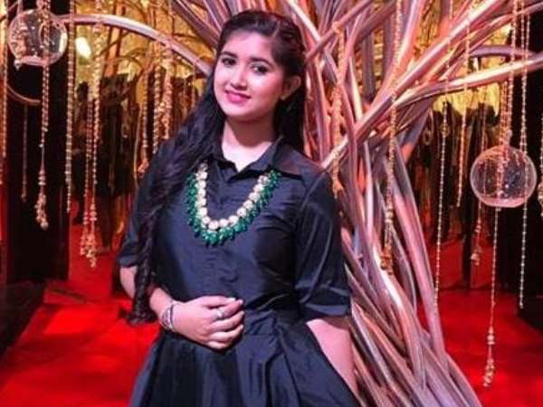 Ishita Vishwakarma winner of Sa Re Ga Ma Pa Reached Home town Jabalpur Ishita Vishwakarma winner of Sa Re Ga Ma Pa Reached Home town Jabalpur