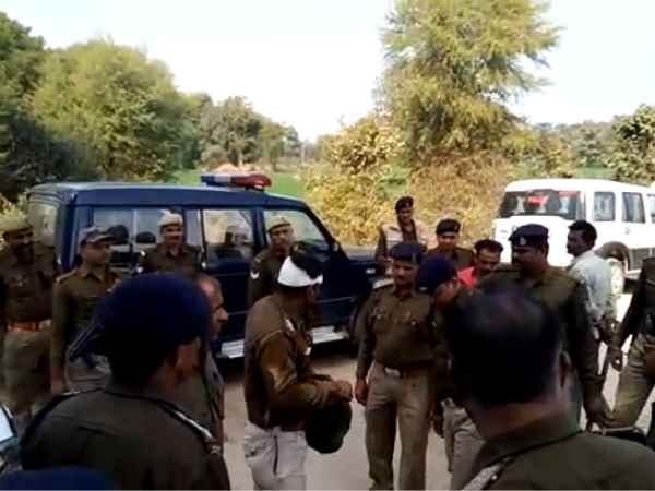 दबिश देने गई थी मध्य प्रदेश पुलिस
