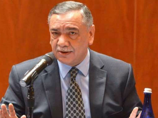 कौन हैं जस्टिस आसिफ सईद खोसा 