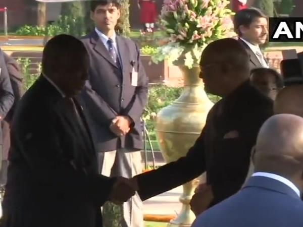 Republic Day, 26 january, At Home function, Rashtrapati Bhawan, Ram Nath Kovind, narendra modi, manmohan singh, रामनाथ कोविंद, गणतंत्र दिवस, एट होम पार्टी