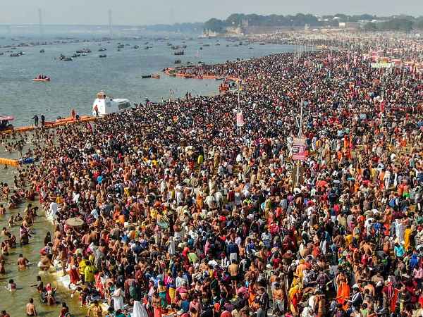 'कुंभ और प्रवासी सम्मेलन में फिजूलखर्ची'