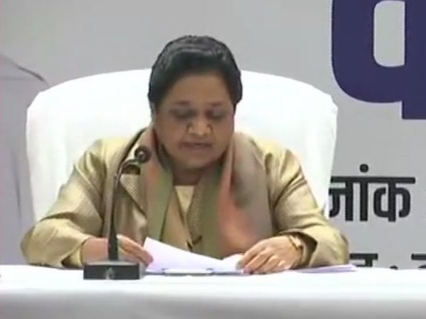 कांग्रेस ने घोषित, भाजपा ने अघोषित इमरजेंसी लगाई