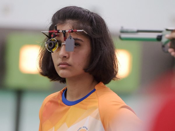 युवा खिलाड़ी ने वादा याद दिलाया तो चिढ़ गये विज