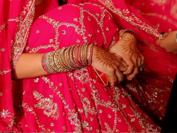 इंग्लैंड में पढ़े दूल्हे ने करवाया अपनी पत्नी का टेस्ट