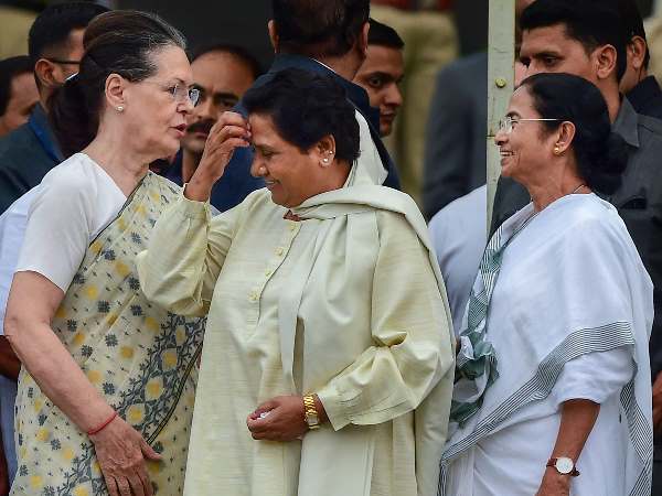 मायावती पर भी सस्पेंस कायम