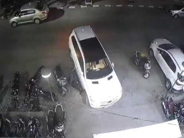 बॉम्बे अस्पताल में तोड़ा दम