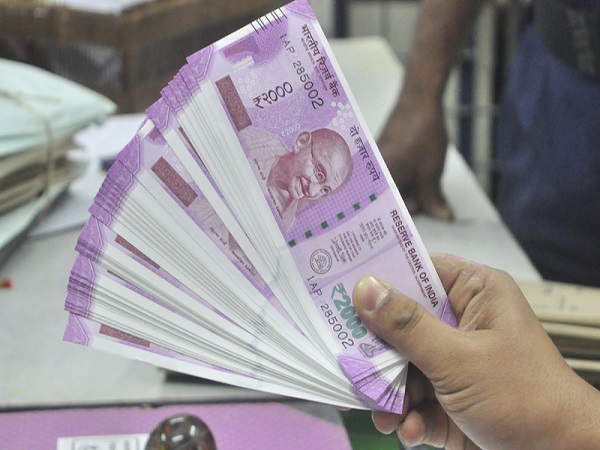 AIADMK ने टिकट मांगने वालों से 25 हजार रु जमा कराने को कहा