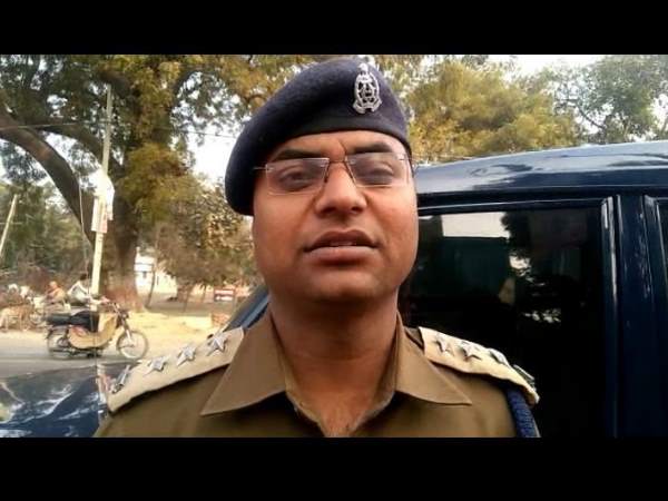 a farmer slapped lekhapal in saharanpur