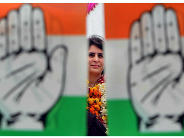 सही समय पर प्रियंका की एंट्री