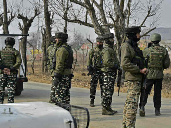 रोजाना आतंकियों के साथ मुठभेड़ 