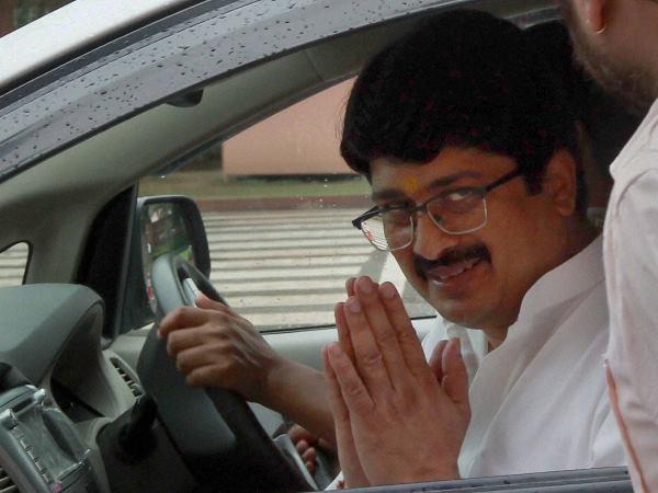 शिवपाल और राजा भैया की पार्टी भी मैदान में