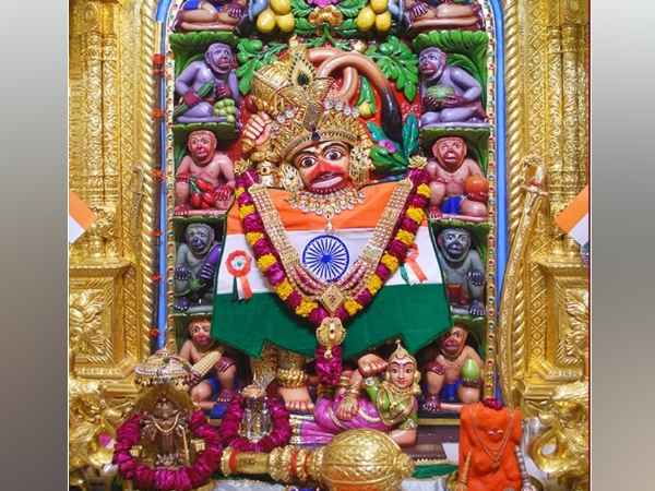 200 फीट के तिरंगे के साथ यात्रा