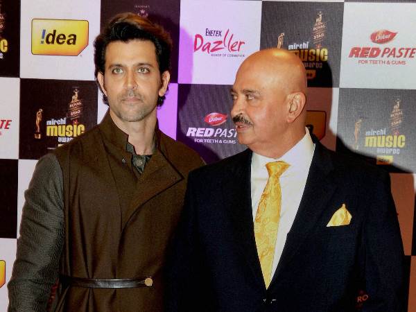 ऋतिक रोशन ने इमोशनल पोस्ट लिखकर दी थी जानकारी