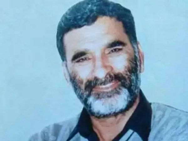 बाबा का पर्दाफाश करने के लिए खुद निकलने लगे अखबार बाबा का पर्दाफाश करने के लिए खुद निकलने लगे अखबार