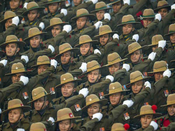 परेड में शामिल नेताजी के सिपाही 