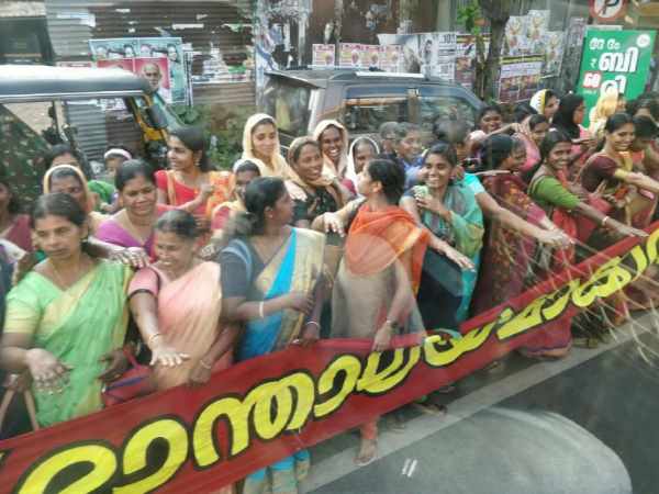 620 km Women wall in Kerala for entry in sabrimala temple
