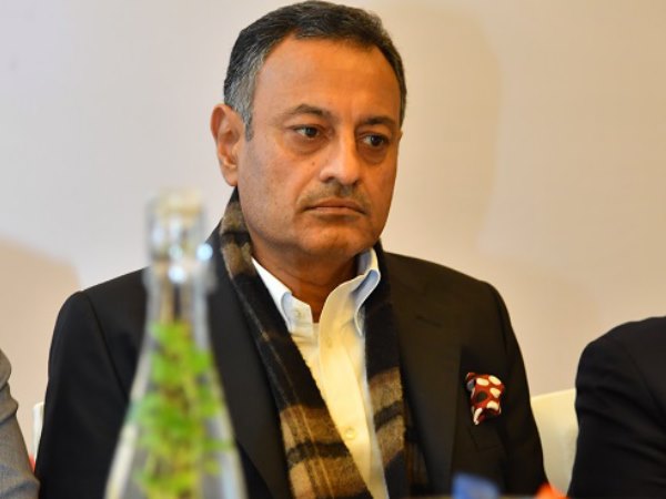 कौन हैं संजय सेठ?