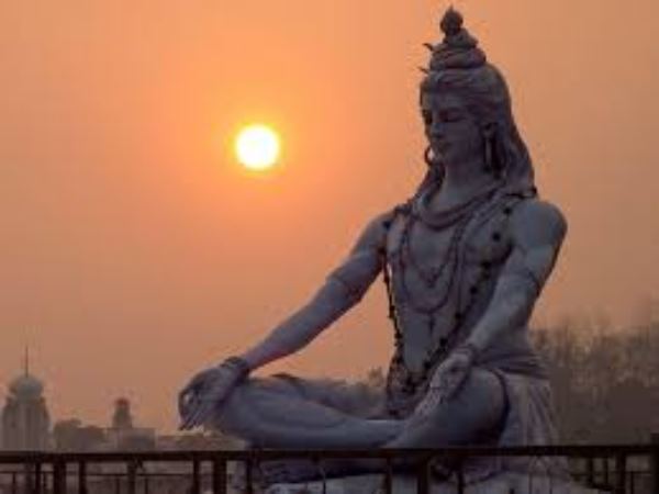 किसे करना चाहिए शनिप्रदोष का व्रत