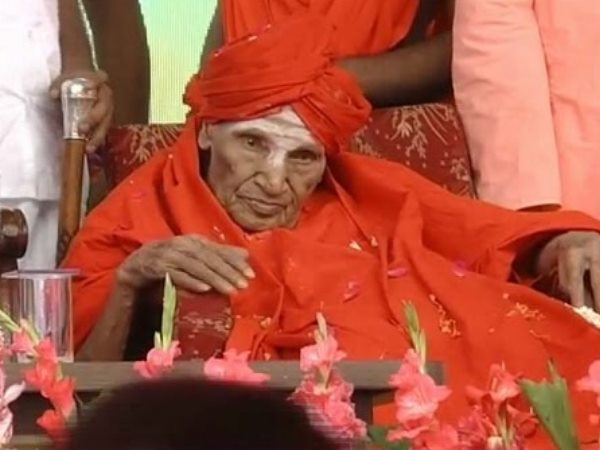 सोमवार सुबह 11.44 बजे शिवकुमार स्वामी ने ली आखिरी सांस सोमवार सुबह 11.44 बजे शिवकुमार स्वामी ने ली आखिरी सांस