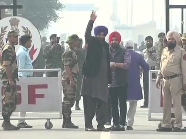 राहुल मोदी पंजाब में पीएम पद की रेस में नरेंद्र मोदी से आगे