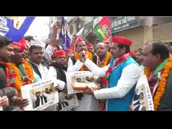 party workers celebrating in varanasi after sp bsp alliance party workers celebrating in varanasi after sp bsp alliance