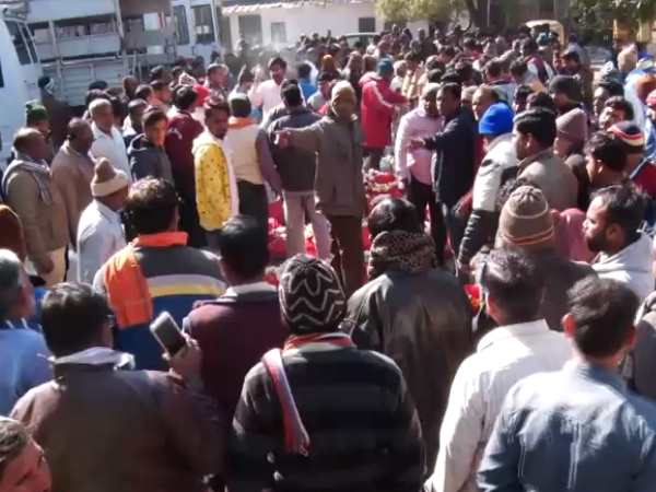 दूसरे गाड़ी के एयर बैग खुले