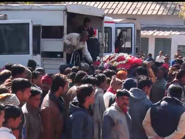 आर्थिक मदद की घोषणा